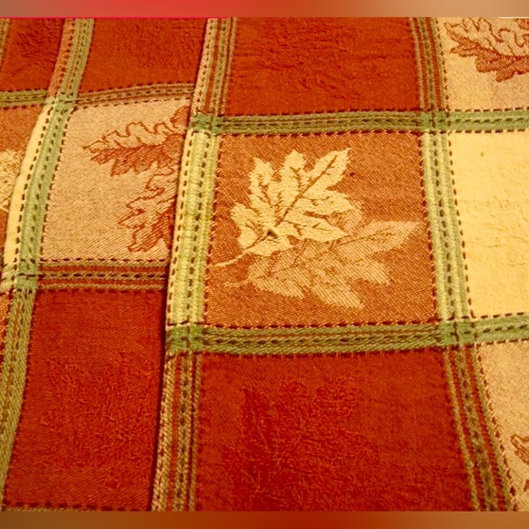 Fall leaves 🍁/holiday cotton napkins. Set of 8. - Picture 4 of 15